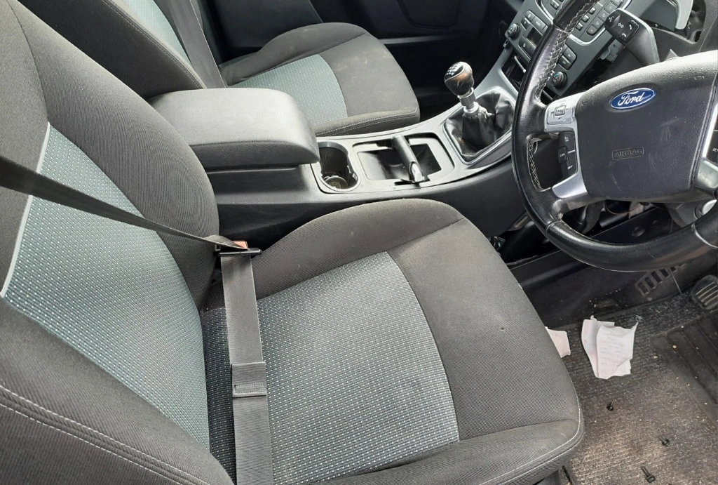 Ford Galaxy 1.6TDCI снимка 2