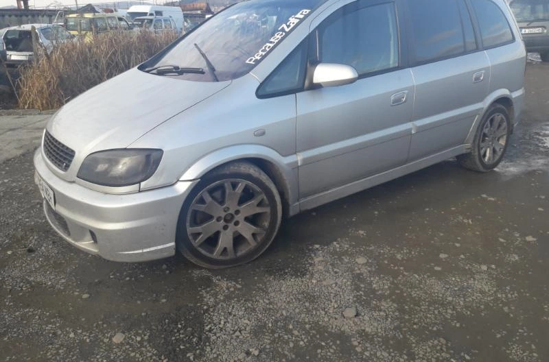 Opel Zafira 2.0DTI снимка 4