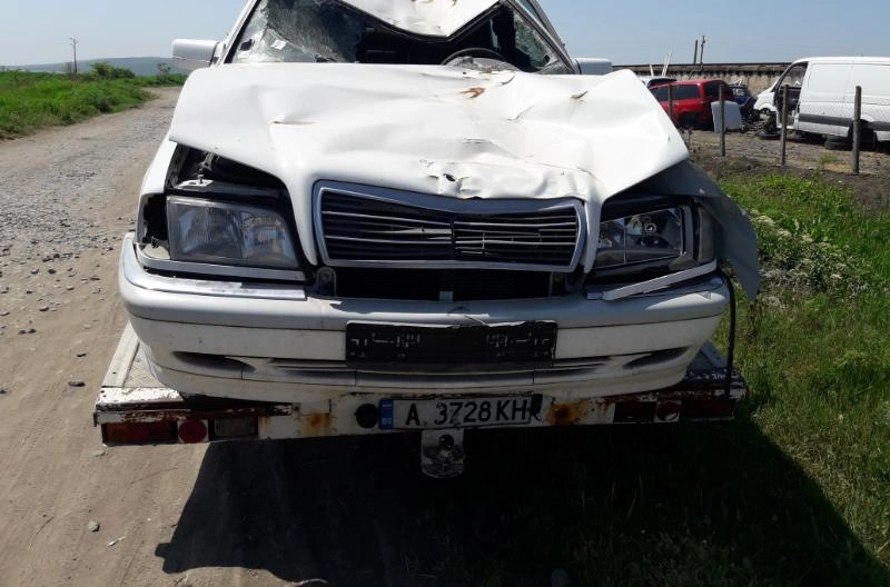 Mercedes-Benz C 180 1.8i снимка 2