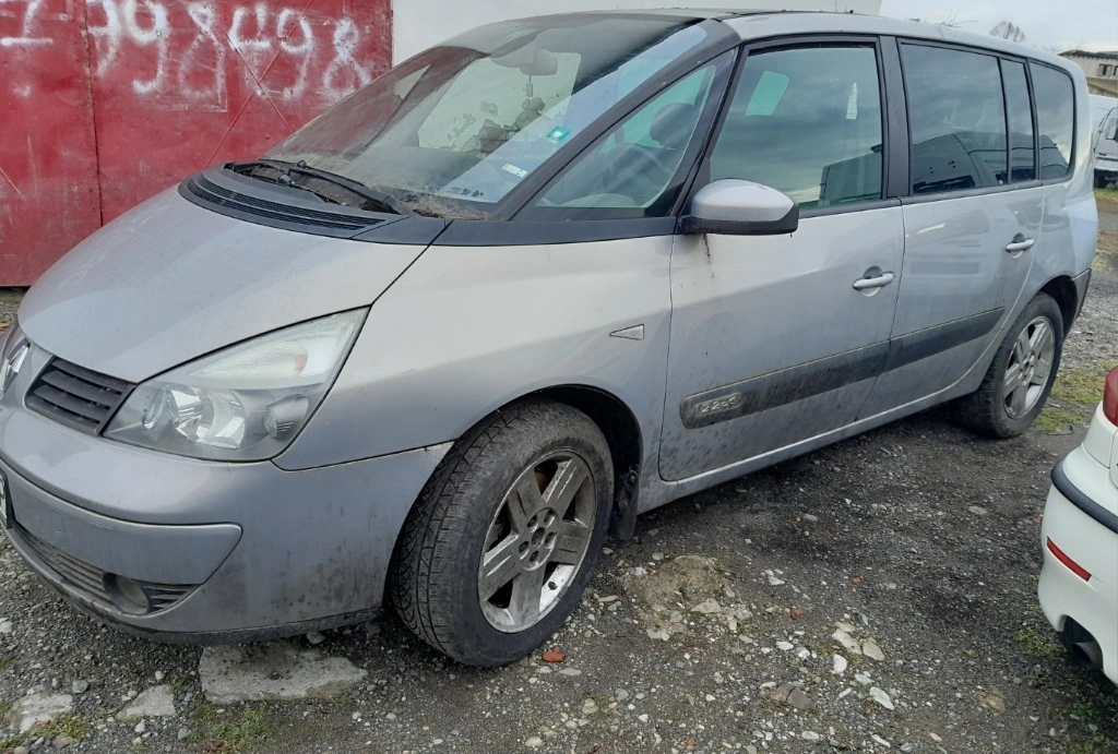 Renault Espace 2.2DCI снимка 2