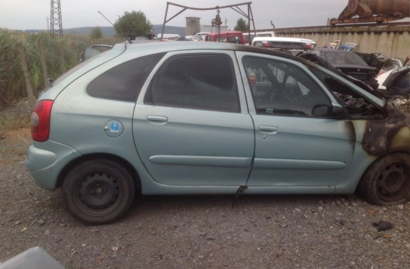 Citroen Xsara Picasso 1.8i снимка 2