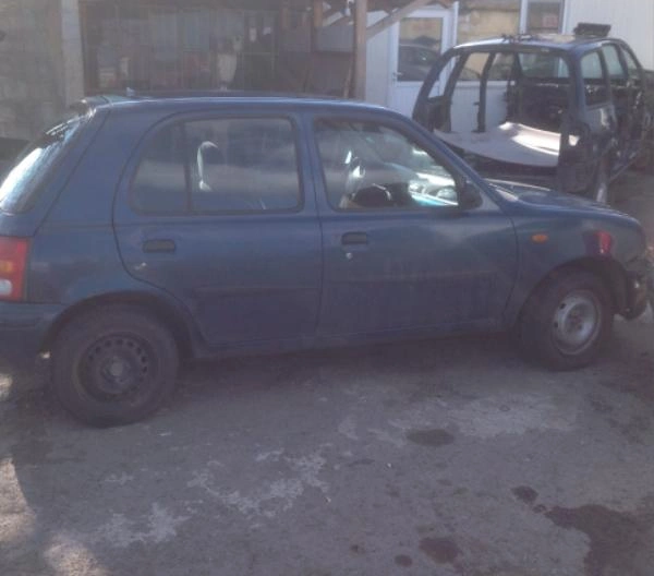 Nissan Micra 1.0i