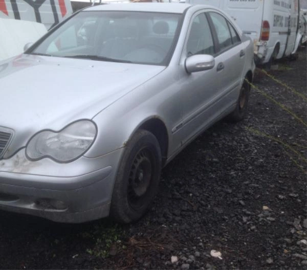 Mercedes-Benz C 220 2.2CDI снимка 3