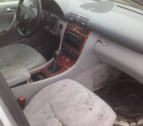 Mercedes-Benz C 220 2.2CDI снимка 7