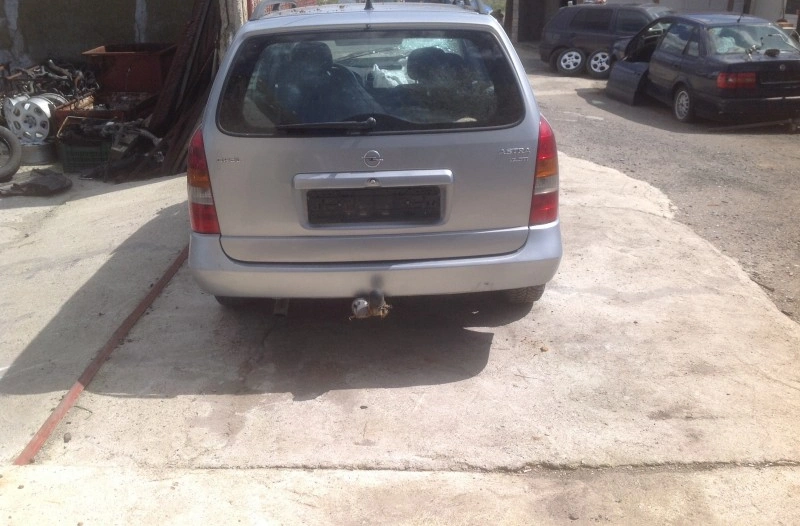 Opel Astra 1.7 DTI снимка 3