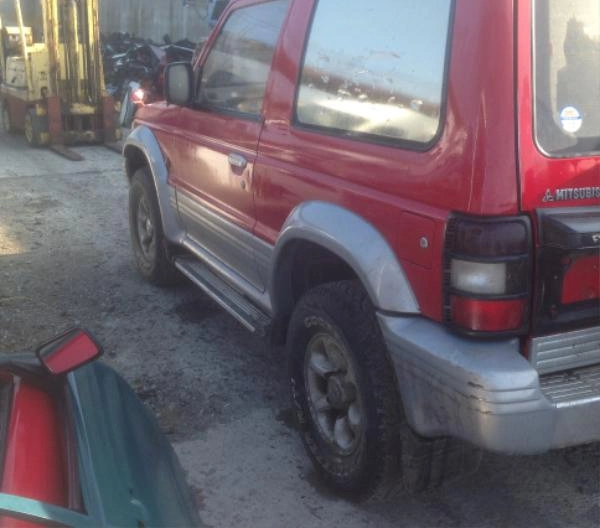 Mitsubishi Pajero 2.8TD снимка 4