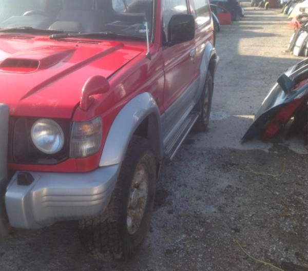 Mitsubishi Pajero 2.8TD снимка 3