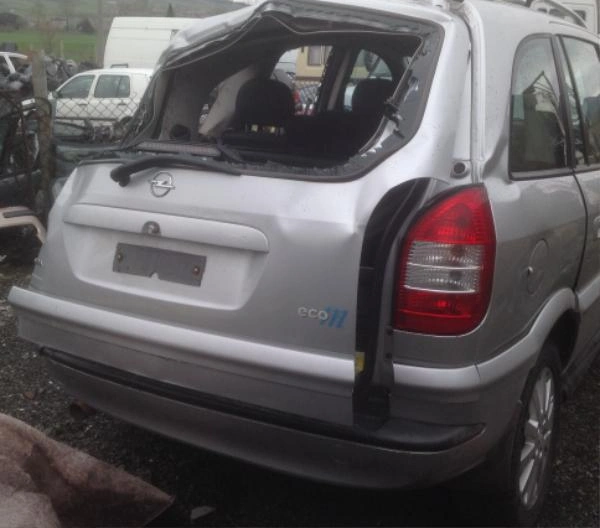 Opel Zafira 1.6 16V снимка 7
