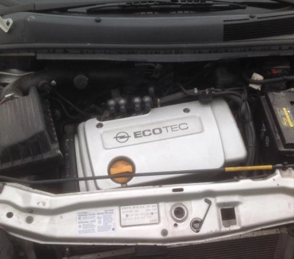 Opel Zafira 1.6 16V снимка 8