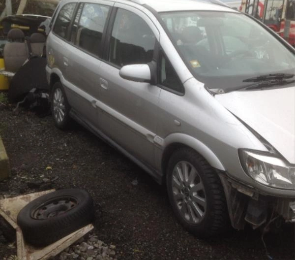 Opel Zafira 1.6 16V снимка 2