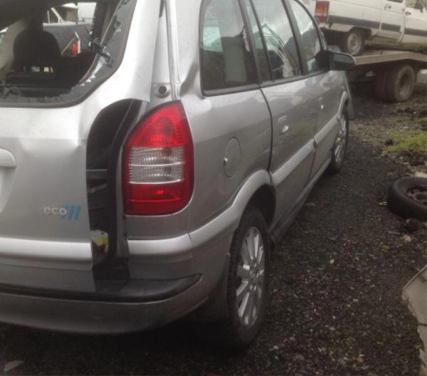 Opel Zafira 1.6 16V снимка 6