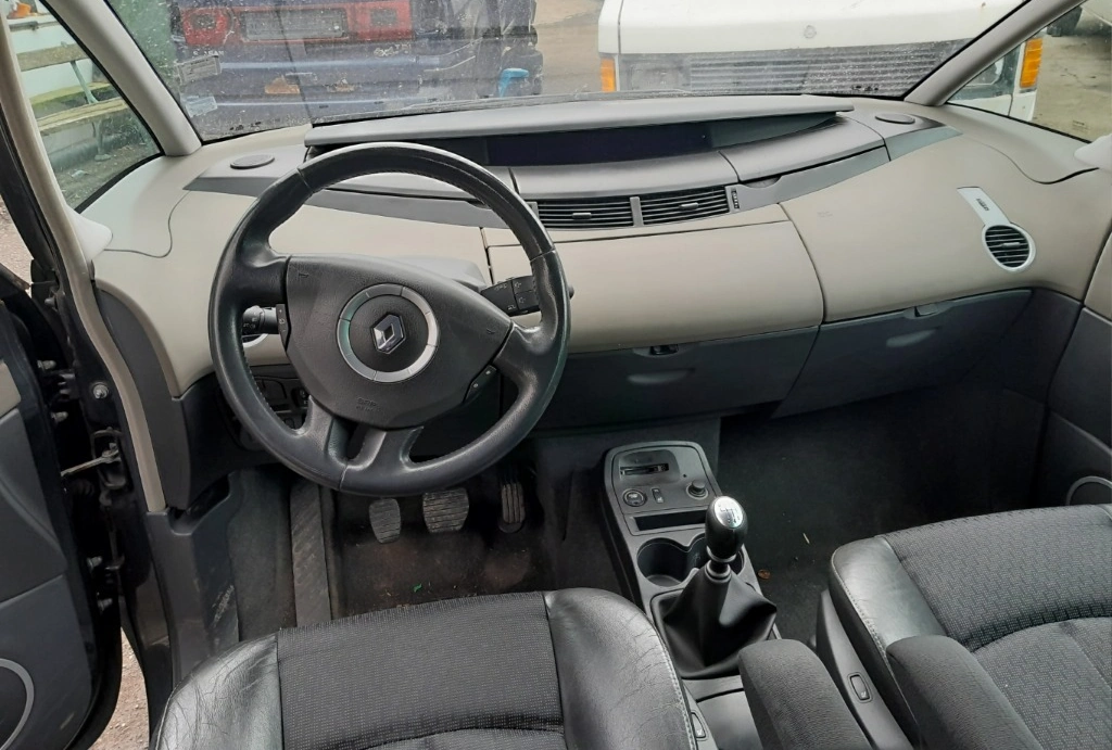 Renault Grand Espace 2.2DCI снимка 2