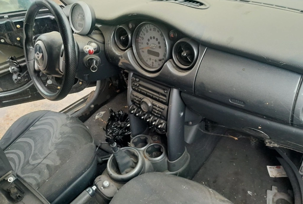 Mini Cooper 1.4TDI снимка 7