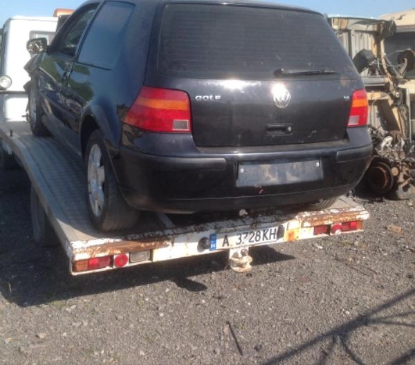VW Golf 1.6i снимка 2