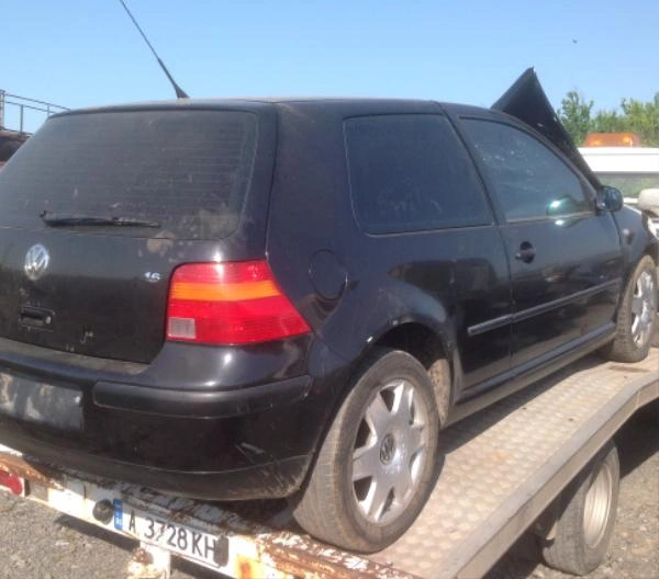 VW Golf 1.6i снимка 3
