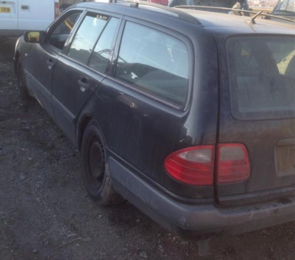 Mercedes-Benz E 200 2.0I снимка 6