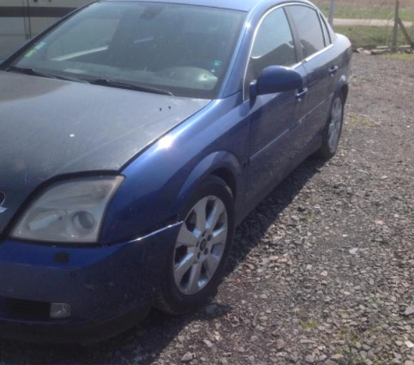 Opel Vectra 2.2DTI снимка 2