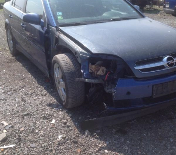Opel Vectra 2.2DTI снимка 4