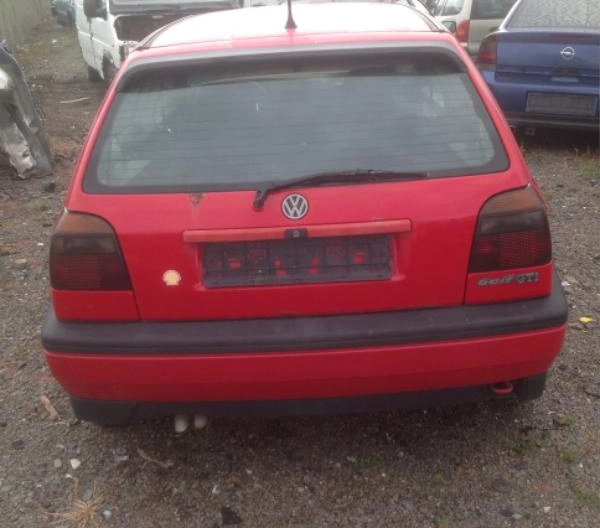 VW Golf 2.0I снимка 4