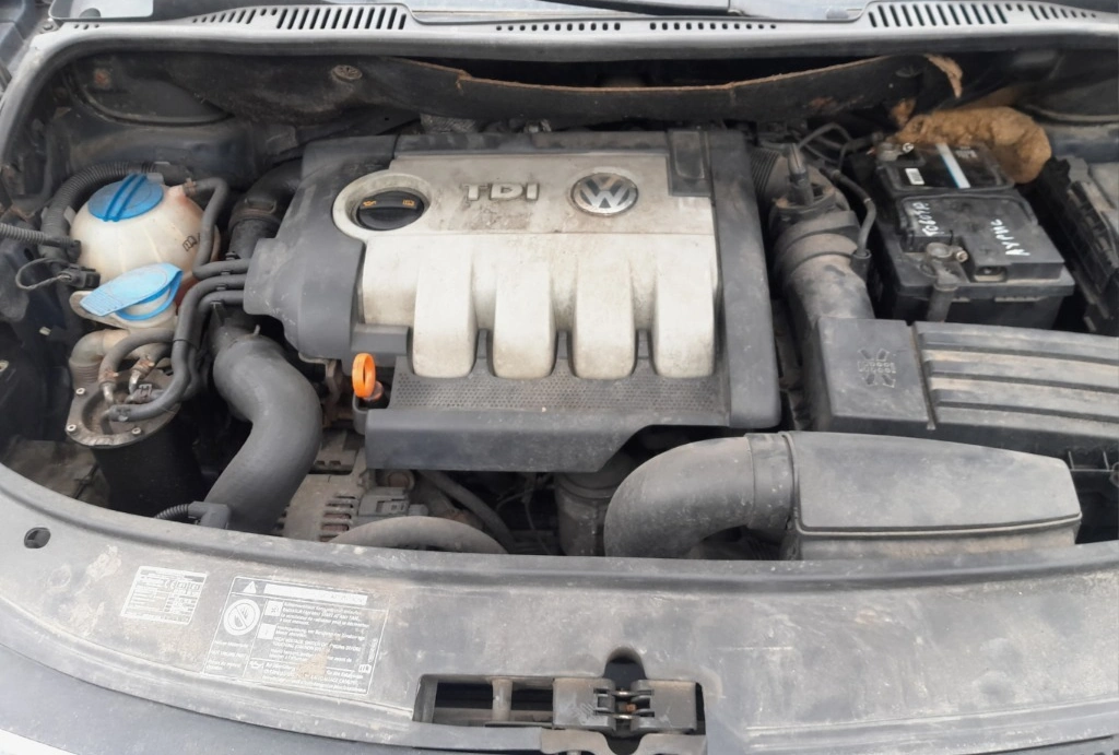 VW Touran 2.0TDI снимка 2