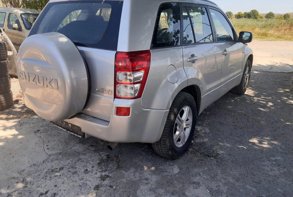 Suzuki Grand Vitara 1.9DDIS снимка 3