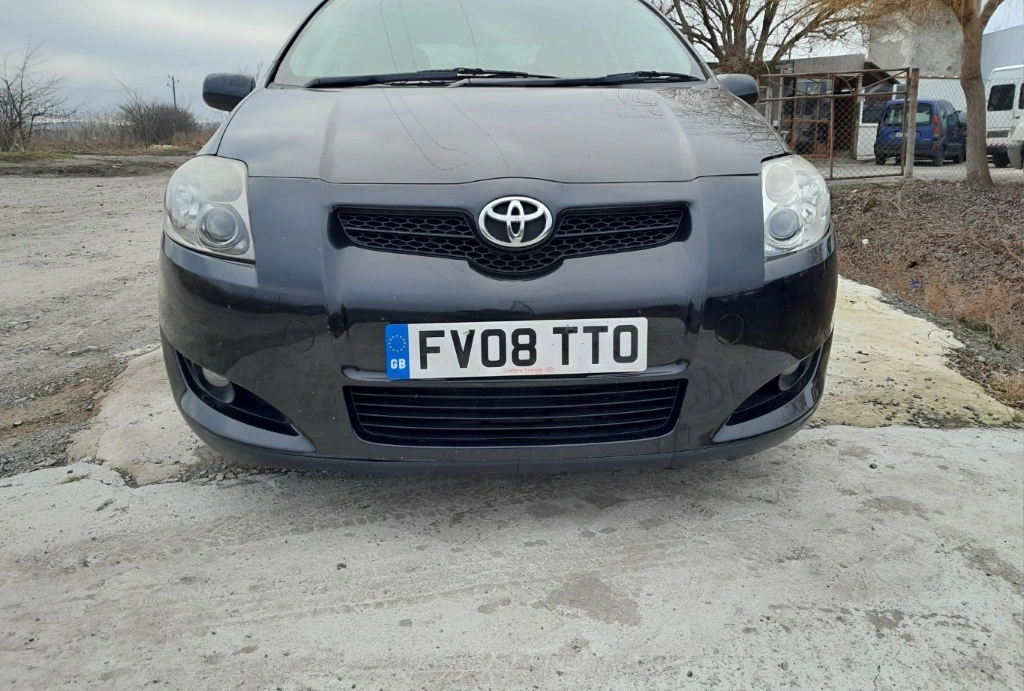 Toyota Auris 2.2D CAT снимка 8