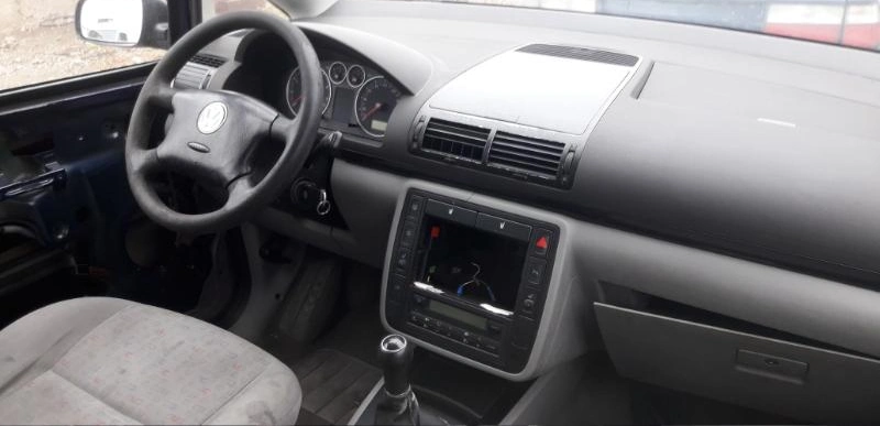 VW Sharan 1.8i снимка 3