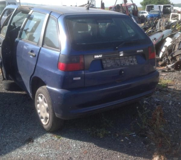 Seat Ibiza 1.0i снимка 3