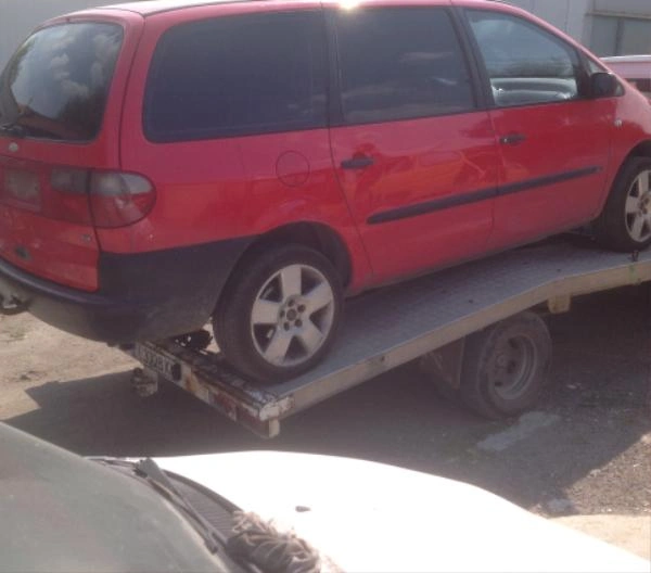 Ford Galaxy 1.9tdi снимка 4