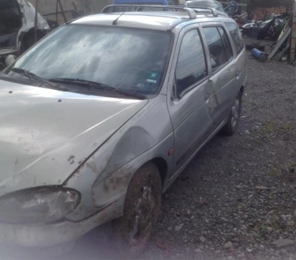 Renault Megane 1.6 16V снимка 3