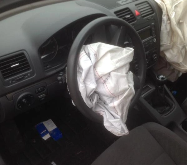 VW Golf 16i снимка 7