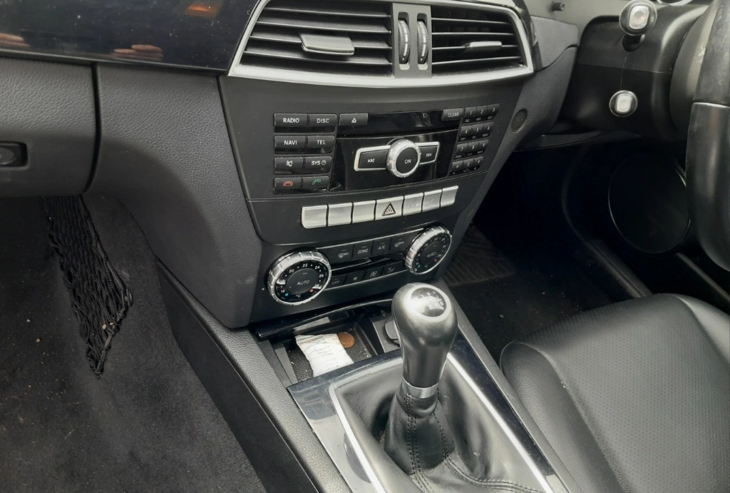 Mercedes-Benz C 220 2.2CDI снимка 3