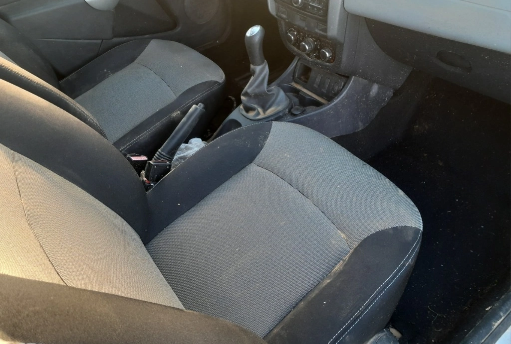 Dacia Duster 1.6i снимка 4
