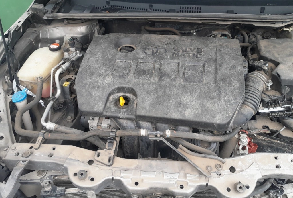 Toyota Corolla 1.6i снимка 8