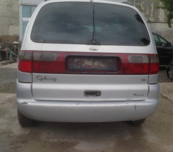 Ford Galaxy 1.9TDI снимка 4