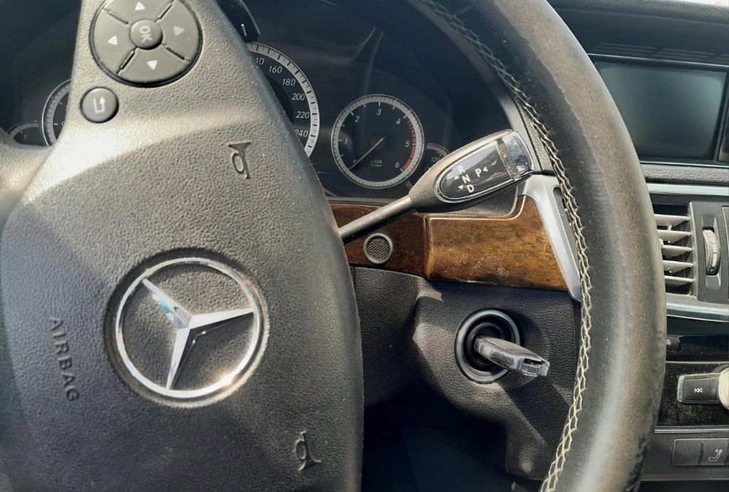 Mercedes-Benz E 200 200CDI снимка 5