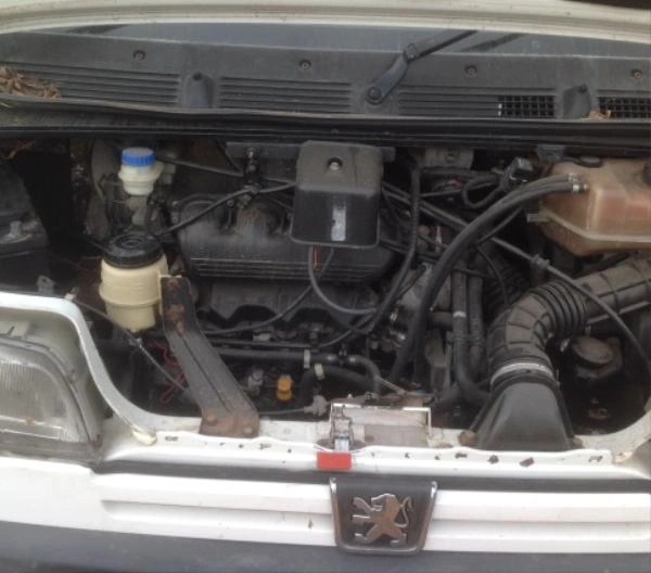 Peugeot Boxer 2.5D снимка 5