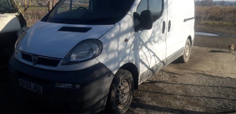 Opel Vivaro 1,9DCI снимка 8
