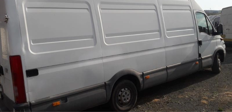 Iveco 35c15 2.3tdi снимка 4