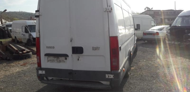 Iveco 35c15 2.3tdi снимка 2