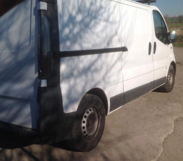 Opel Vivaro 2.5DTI снимка 6