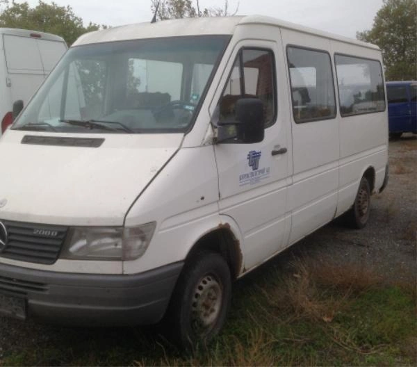 Mercedes-Benz Sprinter 208D снимка 2