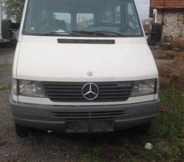 Mercedes-Benz Sprinter 208D