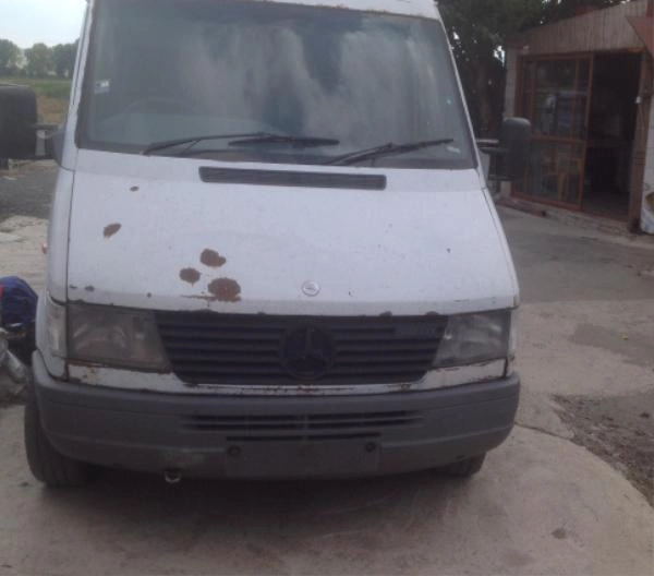 Mercedes-Benz Sprinter 312