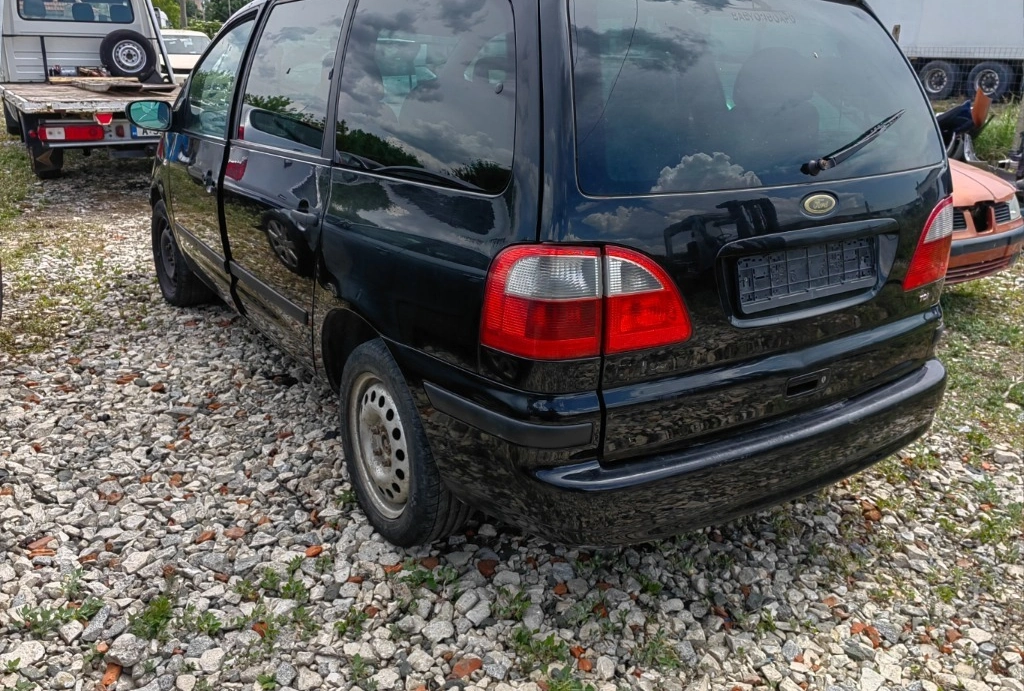 Ford Galaxy 1.9TDI снимка 4