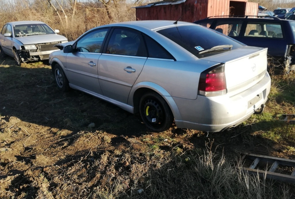 Opel Vectra 2.2CDTI снимка 4
