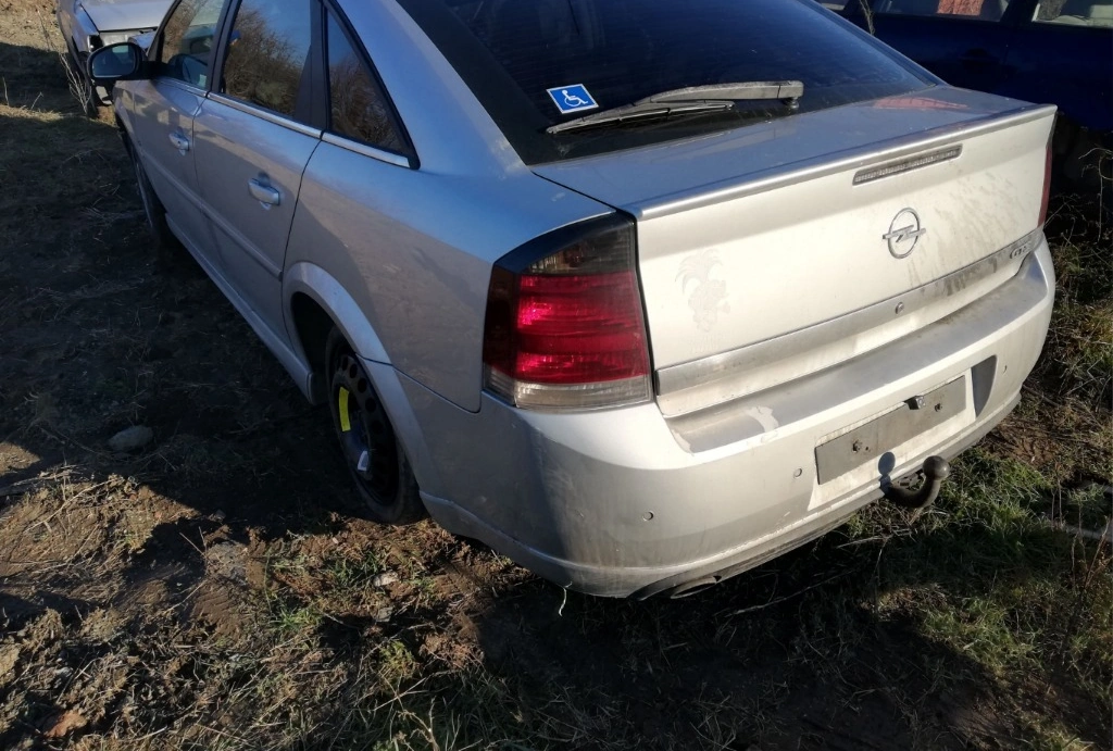 Opel Vectra 2.2CDTI снимка 3