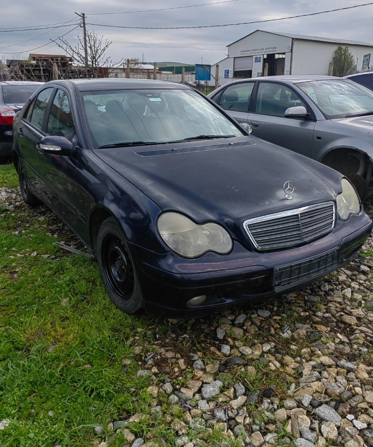 Mercedes-Benz C 220 2.2CDI снимка 6