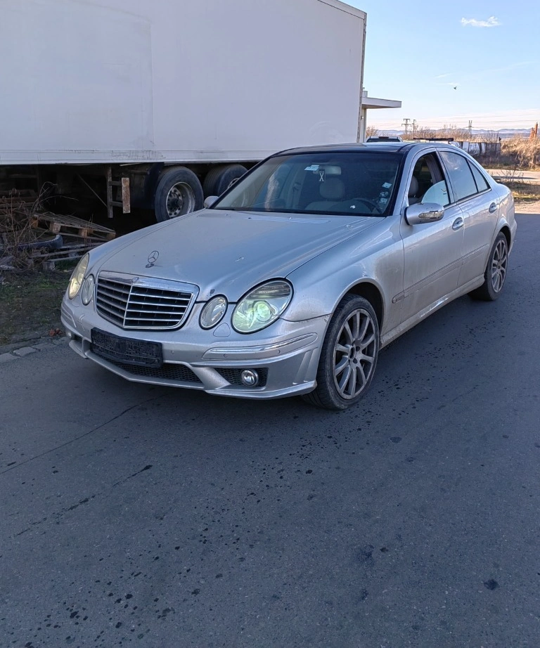 Mercedes-Benz E 270 2.7CDI снимка 2