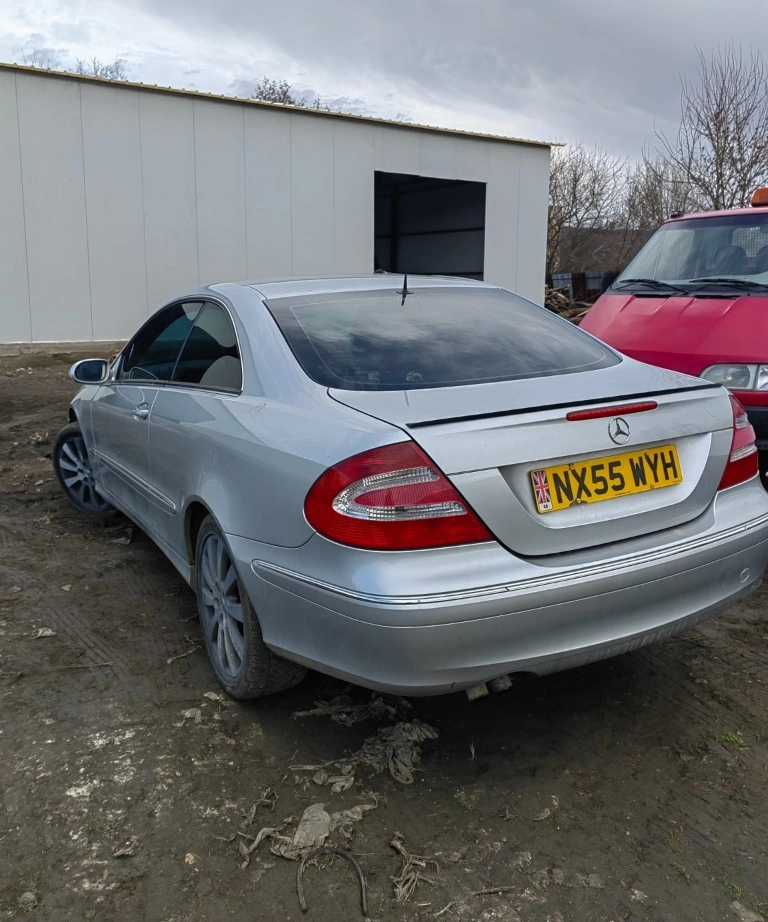 Mercedes-Benz CLK 270 2.7CDI снимка 6